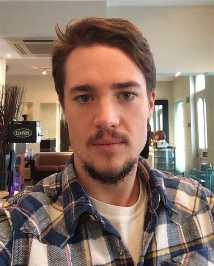 Alexander Dreymon Personal Life, Career, Net Worth |