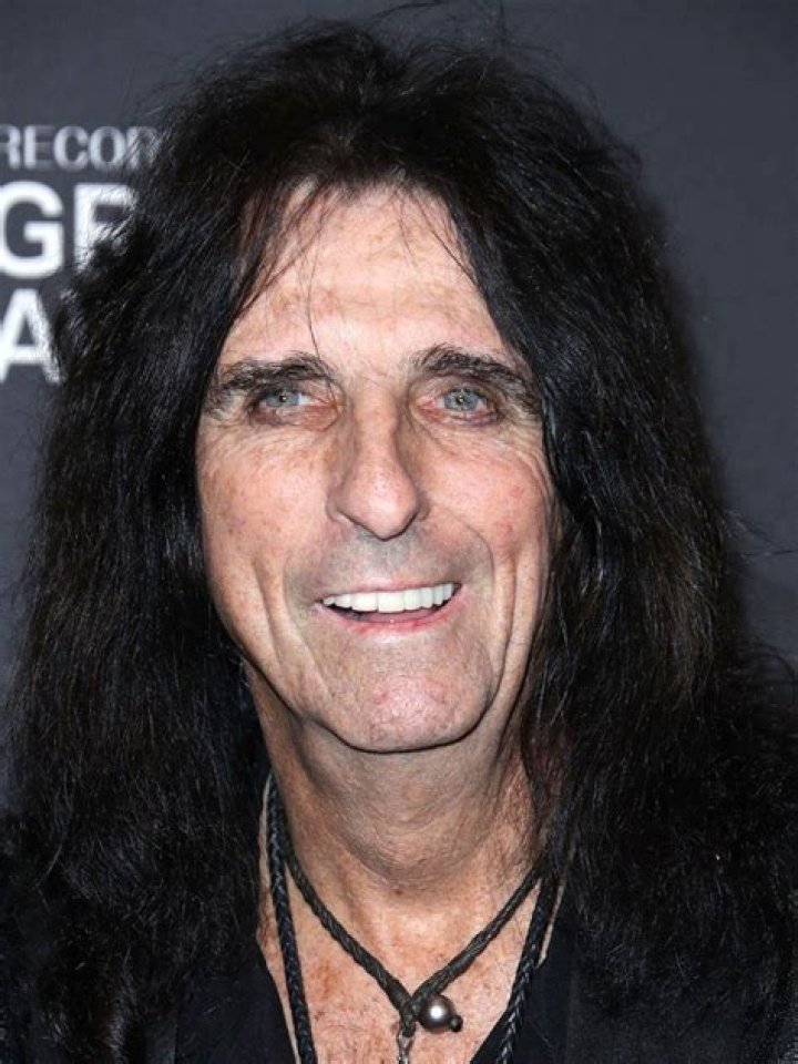 A Deep Dive Into Alice Cooper's Net Worth And Legacy
