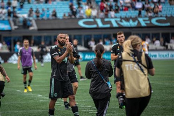 How much did he worth?