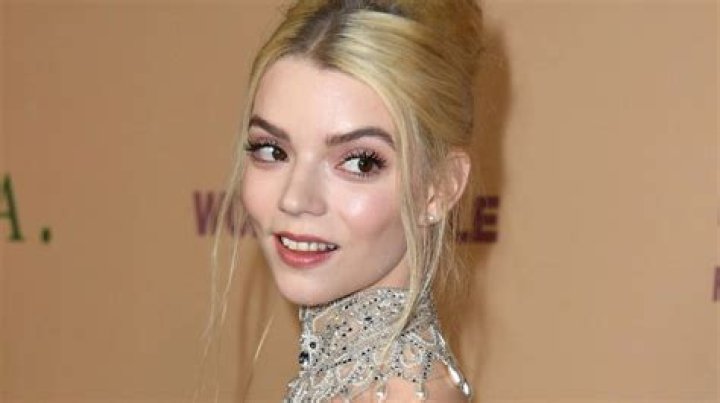 Anya Taylor-Joy's Teeth Accident: Uncovering The Untold Story