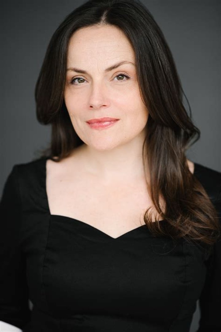 All About Arwen Humphreys Net Worth, Bio, Husband, Height and Murdoch Mysteries