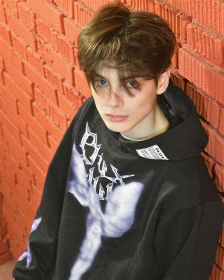 Discover The Allure Of Blonde Teenage Guys: A Comprehensive Guide