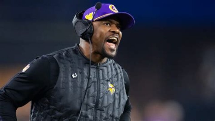 Brian Flores: The Tenacious Coach Breaking Barriers