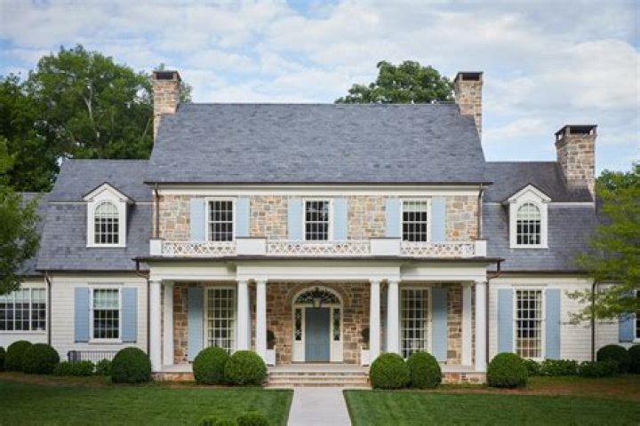Enhance Your Home's Curb Appeal: Colonial Home Exteriors Made Modern