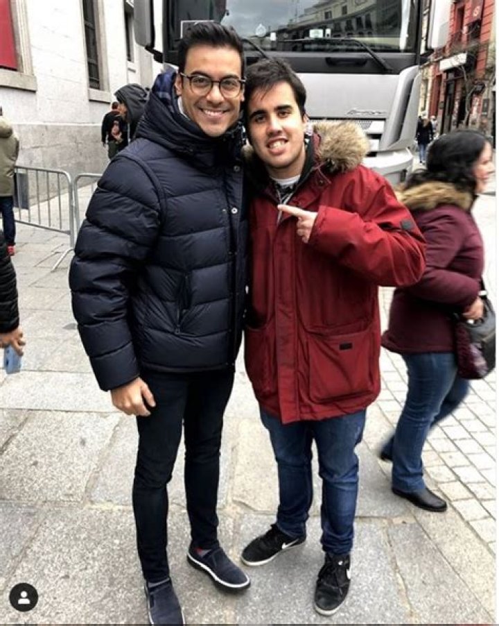 ¿Cuánto Mide Carlos Rivera? Descubre La Estatura Del Talento Mexicano