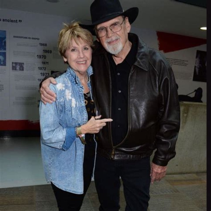 Deed Abbate: Who is Duane Eddy's wife?
