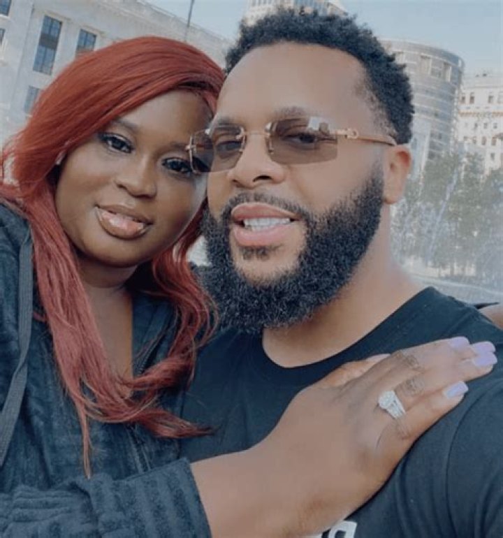 Meet Derek's Wife From "Love After Lockup": Behind The Scenes