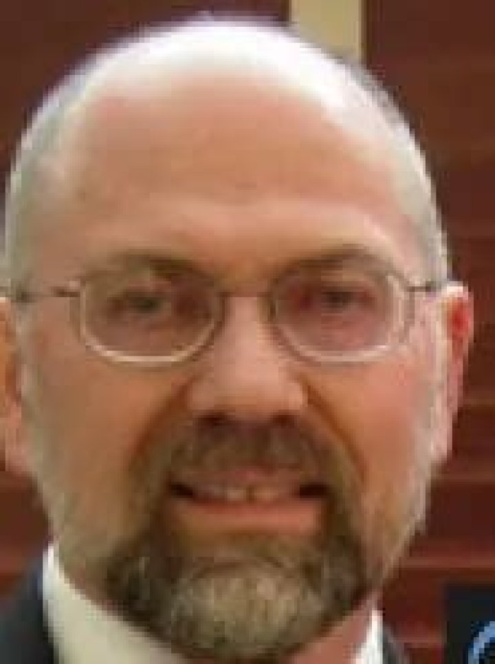 Meet Dr. Paul Glowienka, A Renowned Expert In Healthcare