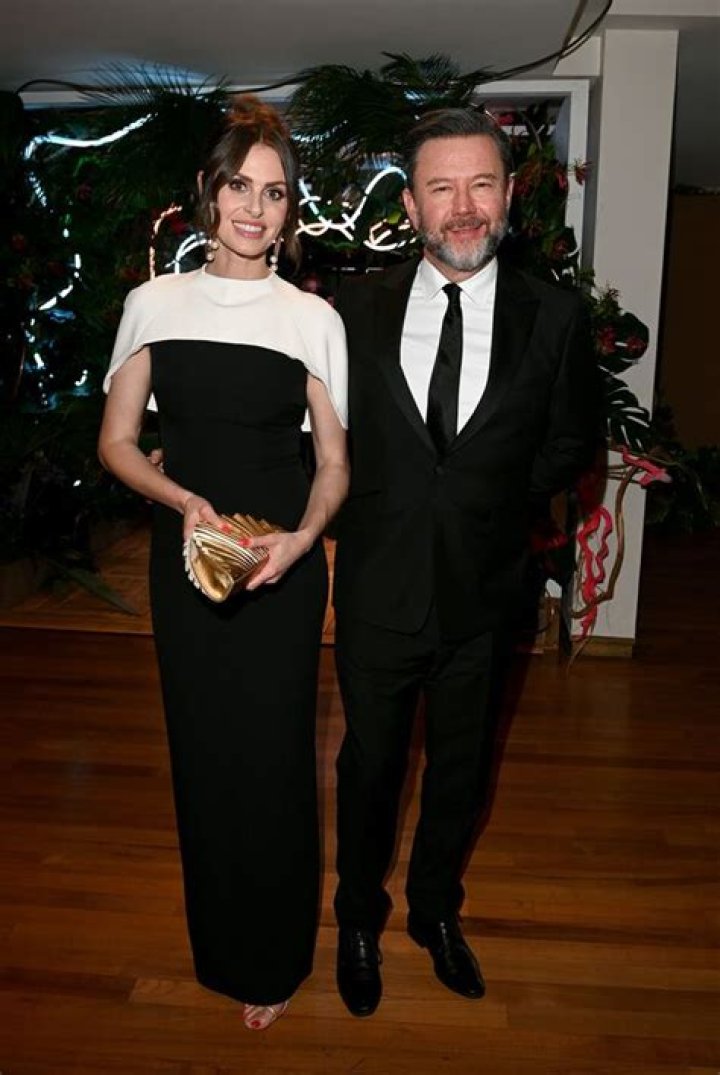 Unveiling The Untold Story Of Ellie Taylor's Husband: Surprising Discoveries