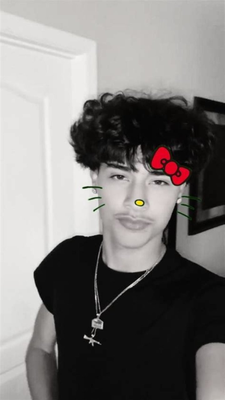 Unraveling The Secrets Of Alex Chino's Towering Height