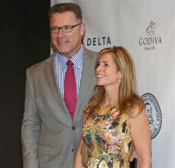 Howie Long Wife: Diane Addonizio |