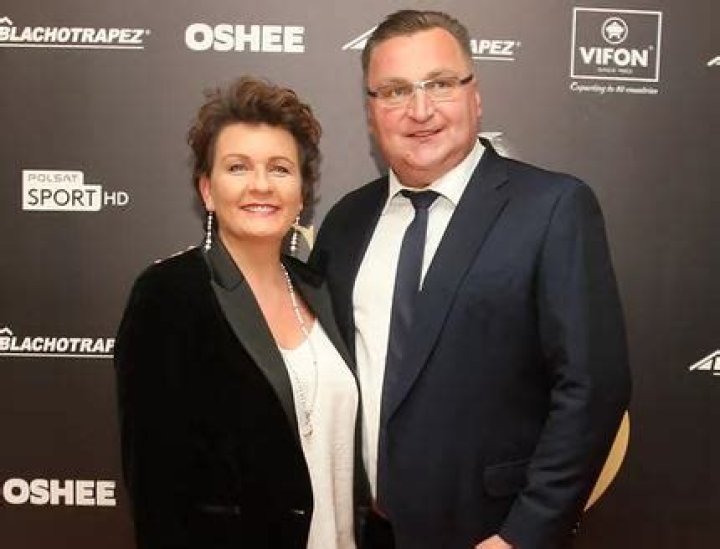 Unraveling The Mystery: Is Chappell Roan Married?