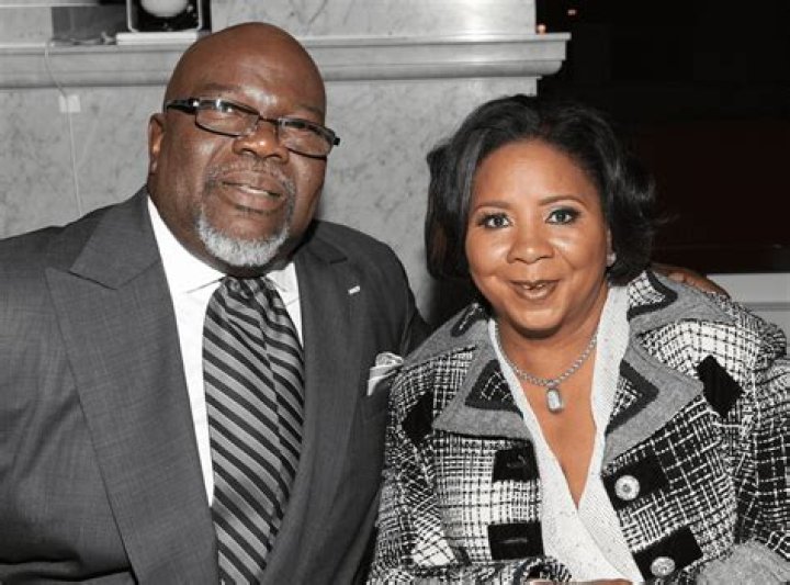 TD Jakes' Wife On The Brink Of Divorce: Rumors Swirl!