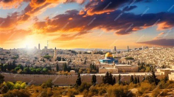 Experience The Beauty Of Israel: Captivating Cityscapes