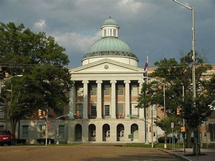 Uncover Jackson Mississippi's Alluring Tourist Gems