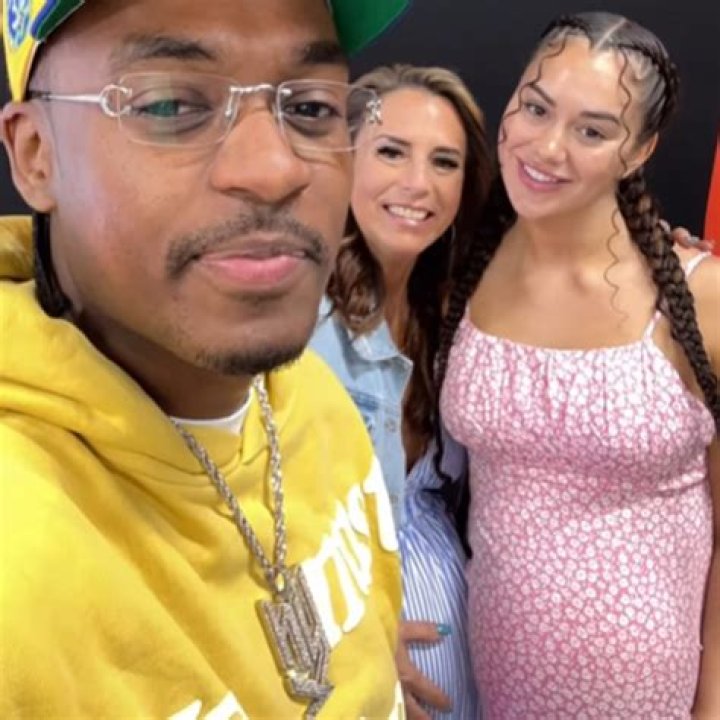 Discover The World Of Jadeteen Fanvans