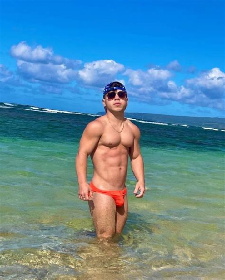 See The Latest News From JC Mounduix On Twitter