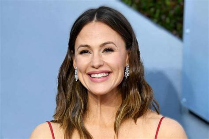 Unveiling Jennifer Garner's Connection To James: A Journey Of Discovery