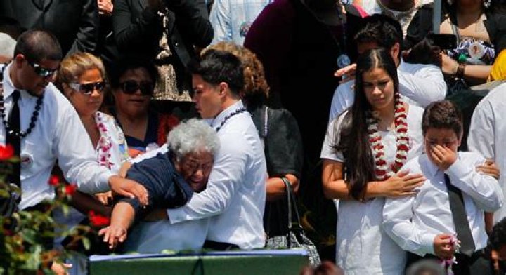 Saying Farewell: Junior Seau's Memorial Service