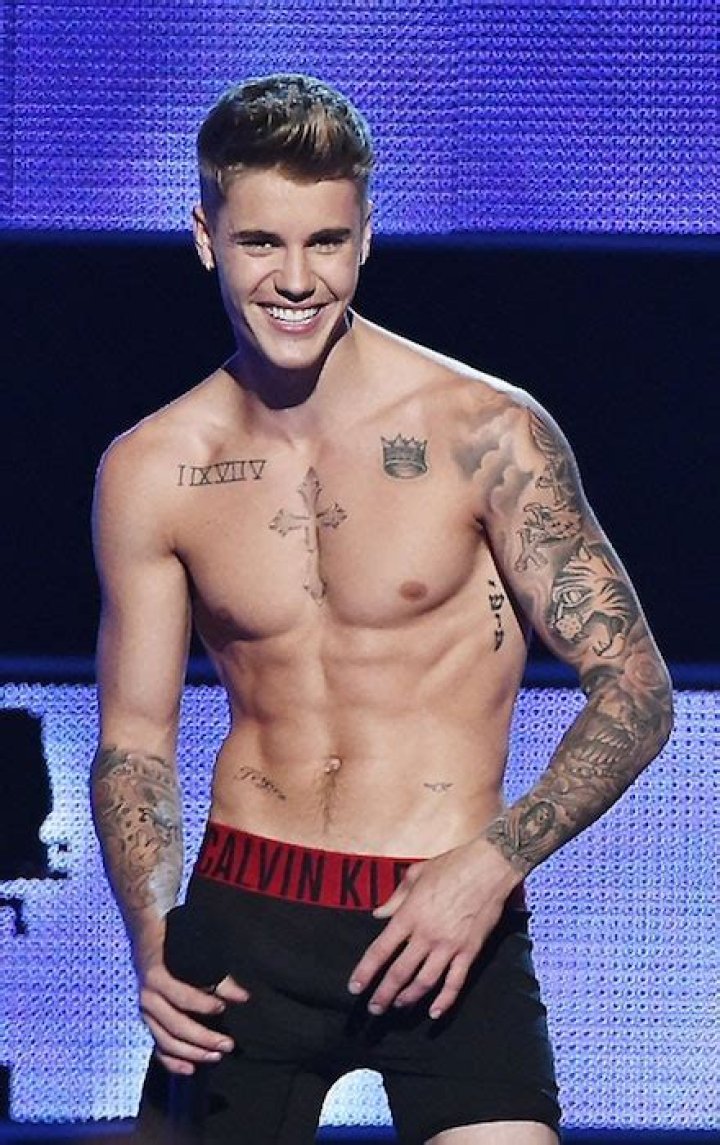 Justin Bieber's Stature: Unveiling The Singer's Physical Dimensions