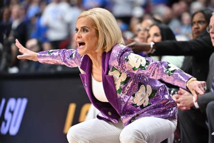Kim Mulkey: A Trailblazer In Women's Basketball