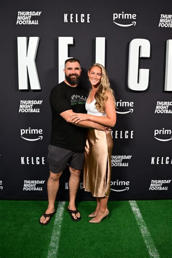 Discovering Kylie Kelce: Height And Weight Unveiled