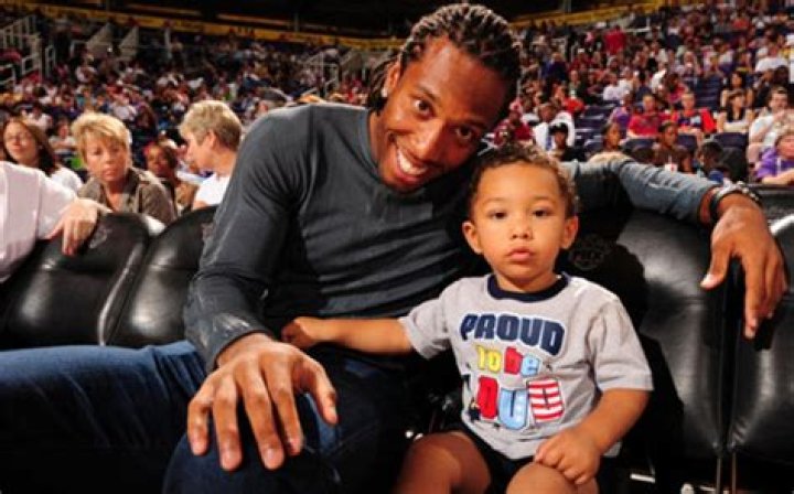 Who is Larry Fitzgerald’s Wife or Girlfriend Melissa Blakesley?