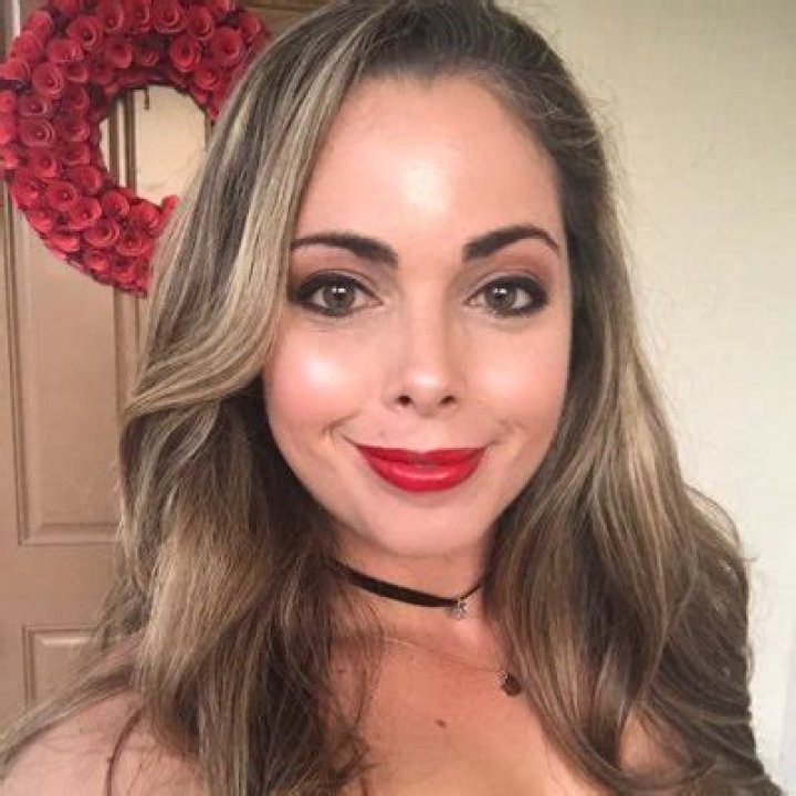 Discover The Charms Of Lauren Beer's Pub: A Culinary And Social Haven