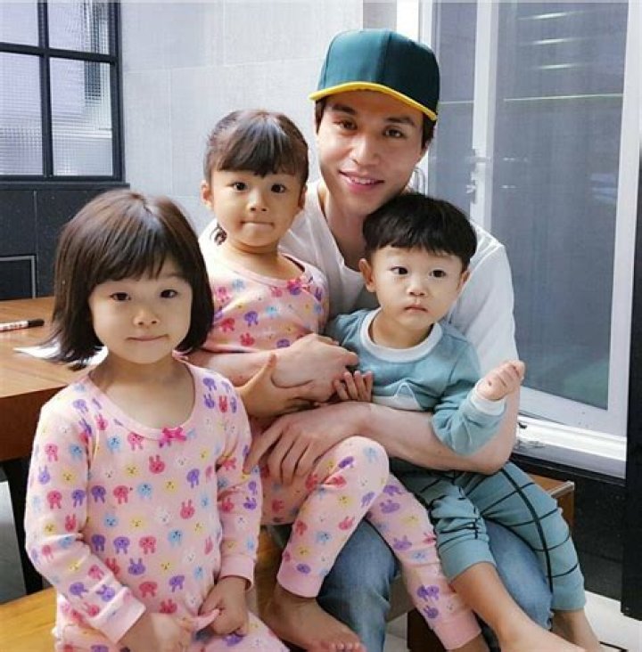 Exploring The Heartwarming World Of Lee Dong Wook's Family