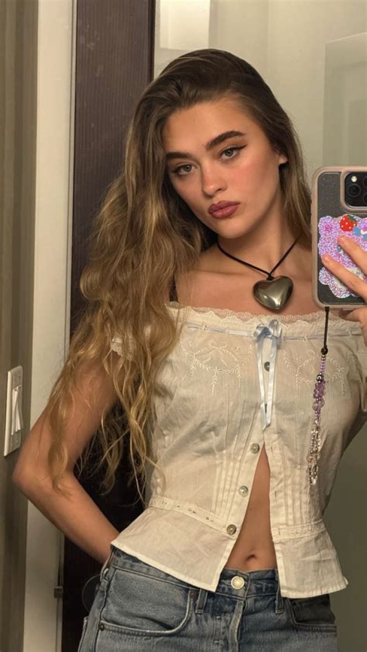 Discovering The Multi-Talented Lizzy Green