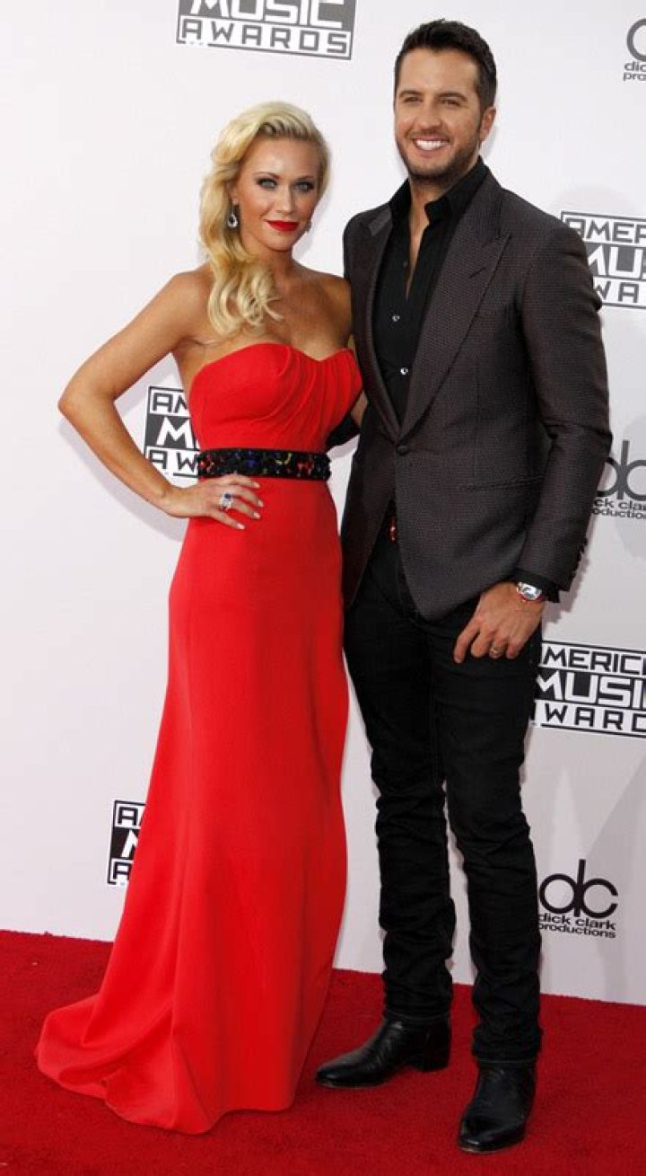 Unveiling The Secrets Of Luke Bryan's Height: Discoveries And Insights