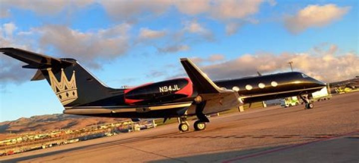 The Ultimate Guide To Maluma's Private Jet: A Luxurious Sky Lounge