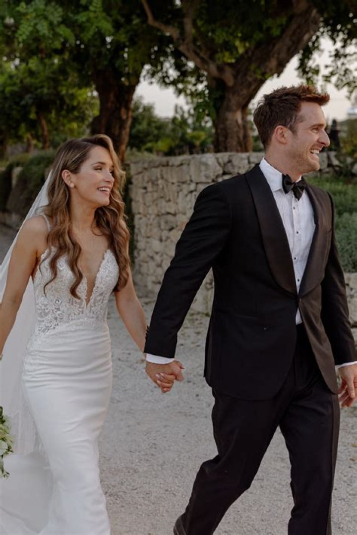 Uncover The Identity Of Matthew Hussey's Beloved Wife