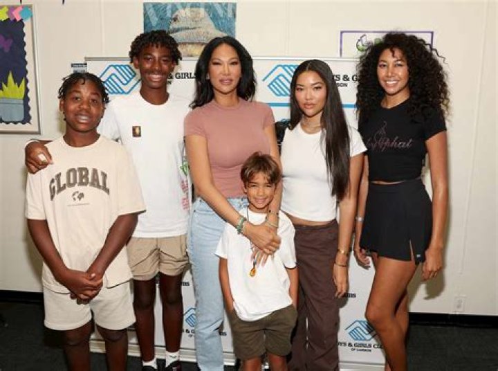 Meet Kimora Lee Simmons' parents Joanne Perkins & Vernon Whitlock Jr.