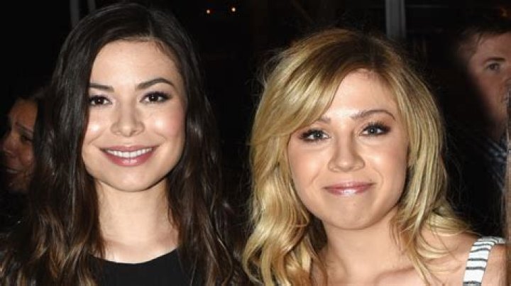 Understanding The Intriguing Relationships Of Miranda Cosgrove