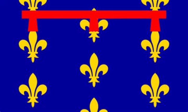 Naples: The Symbolism Behind Its Majestic Flag