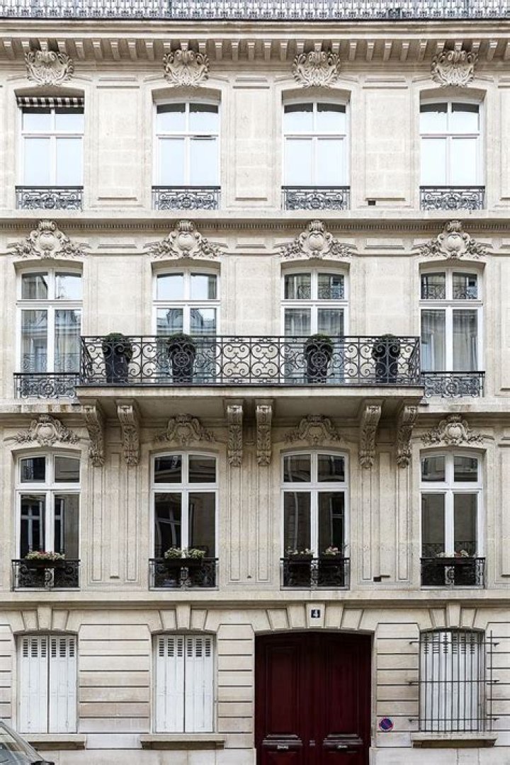 Discover The Enchanting Exteriors Of Paris Apartments