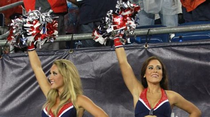 The Ultimate Guide To The 2015 Pats Cheerleaders