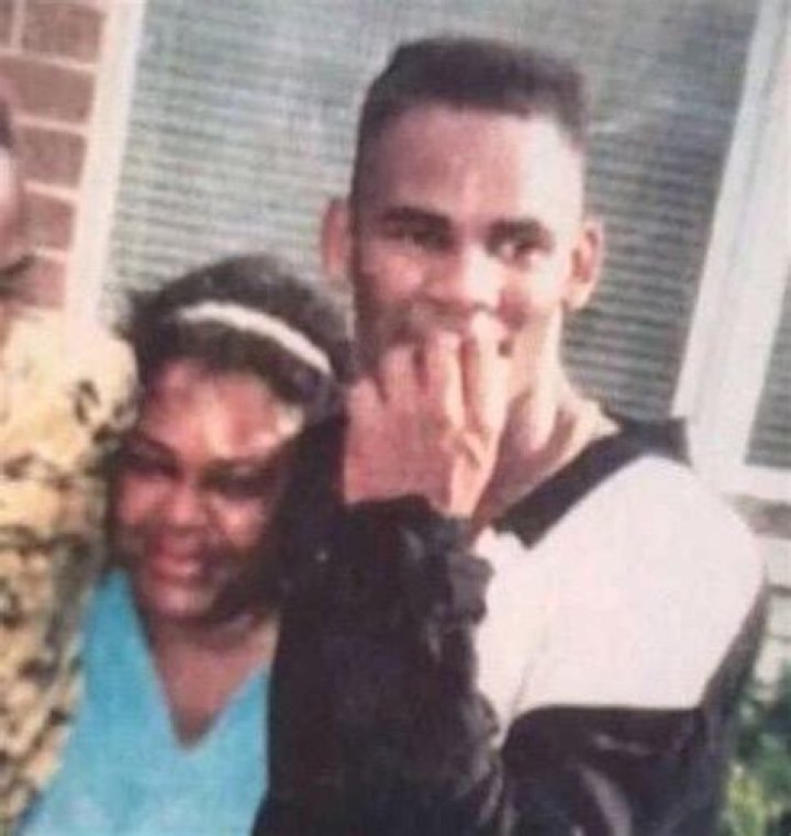 Remembering R Kelly's Mom: The Woman Behind The Music