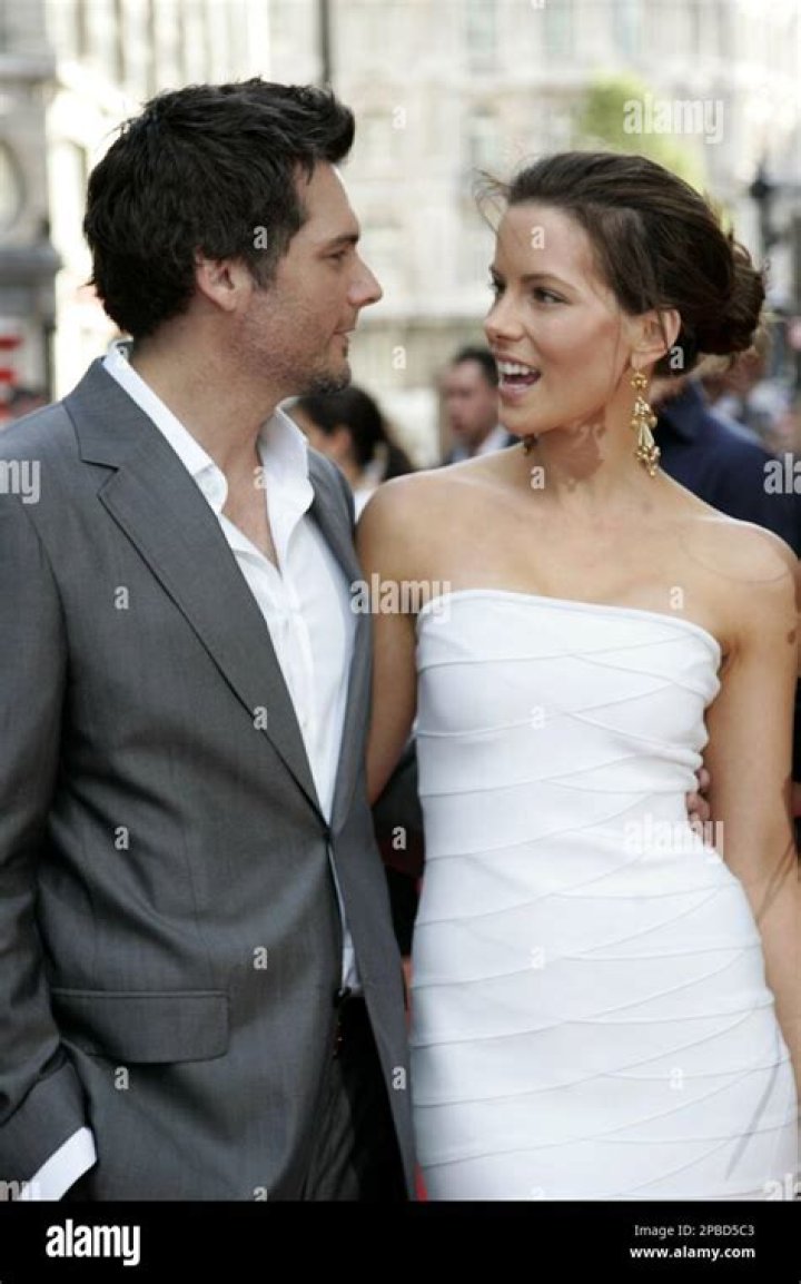 Reid Wiseman wife: Is Reid Wiseman married?