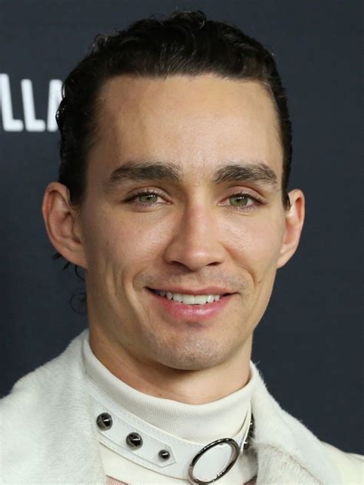Unveiling The Talent Of Robert Sheehan: A Journey Through His Life And Career