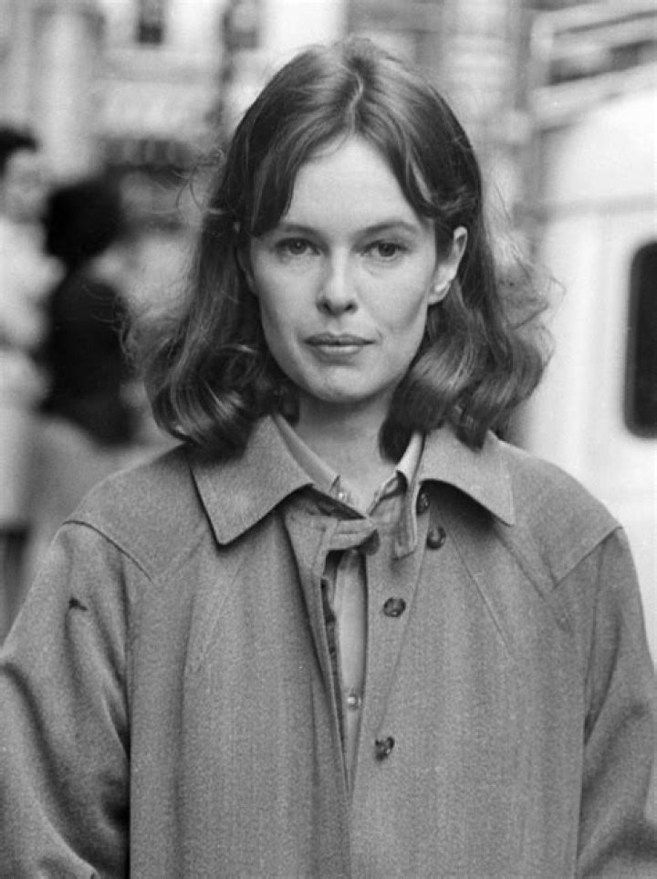 Sandy Dennis: A Life Behind The Curtain