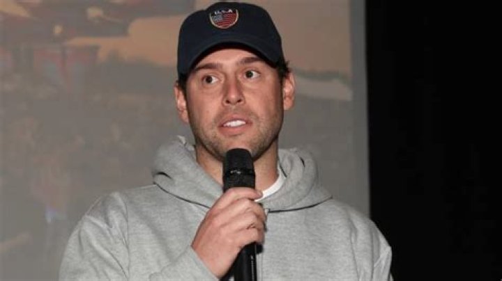 How Much Is the Music Mogul Worth? |