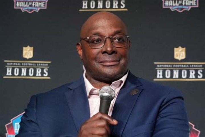 How the NFL Legend and TV Host Built His Fortune |