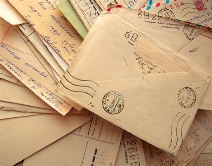 Earn Extra: Unlocking The Side Hustle Of Envelope Writing