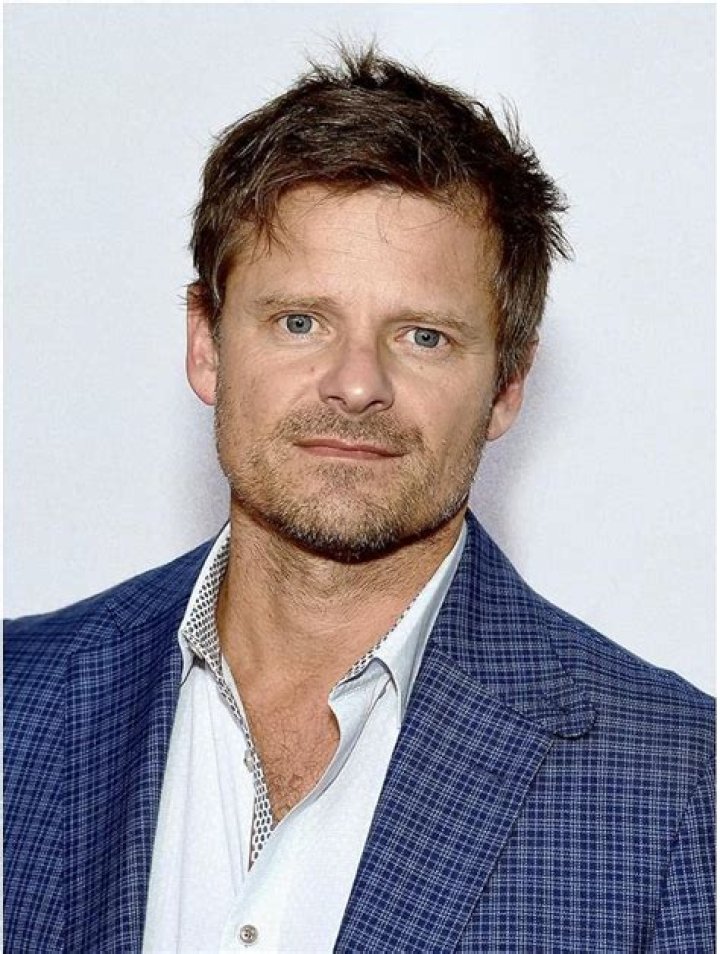 Unveiling The Charismatic Journey Of Steve Zahn