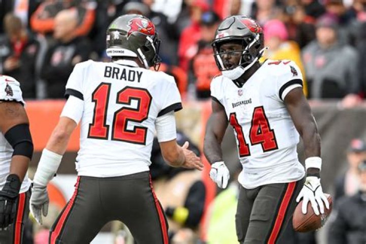 Unraveling The Dynamic Connection Between Tom Brady And Chris