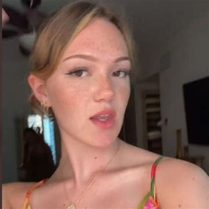 Unveiling The Mystery: What Does Barron Trump's Girlfriend Look Like?