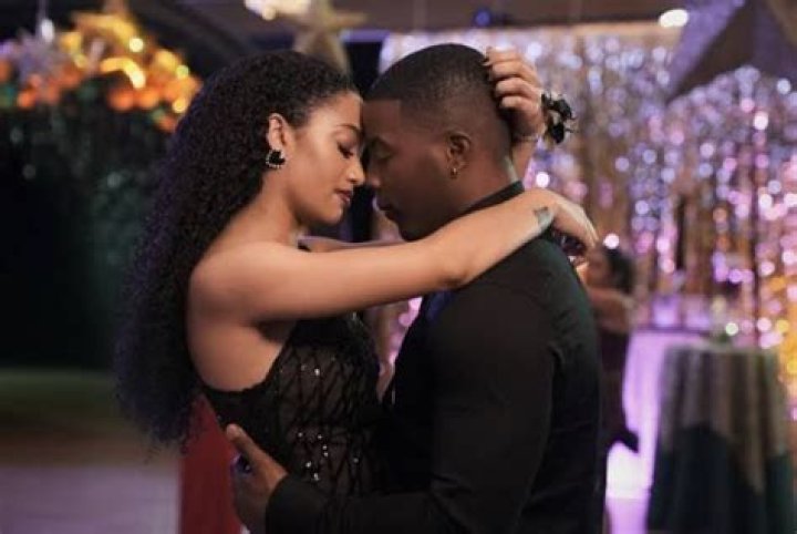 Who is Daniel Ezra Dating? Who is Her Girlfriend? |