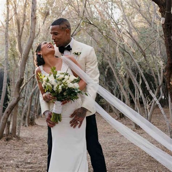Who is Kelsey Plum, Darren Waller's hot wife? Bio, age, birthday, height, family, Instagram